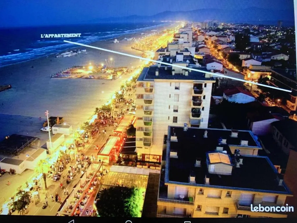 Studio avec terrasse et wifi a Canet en Roussillon