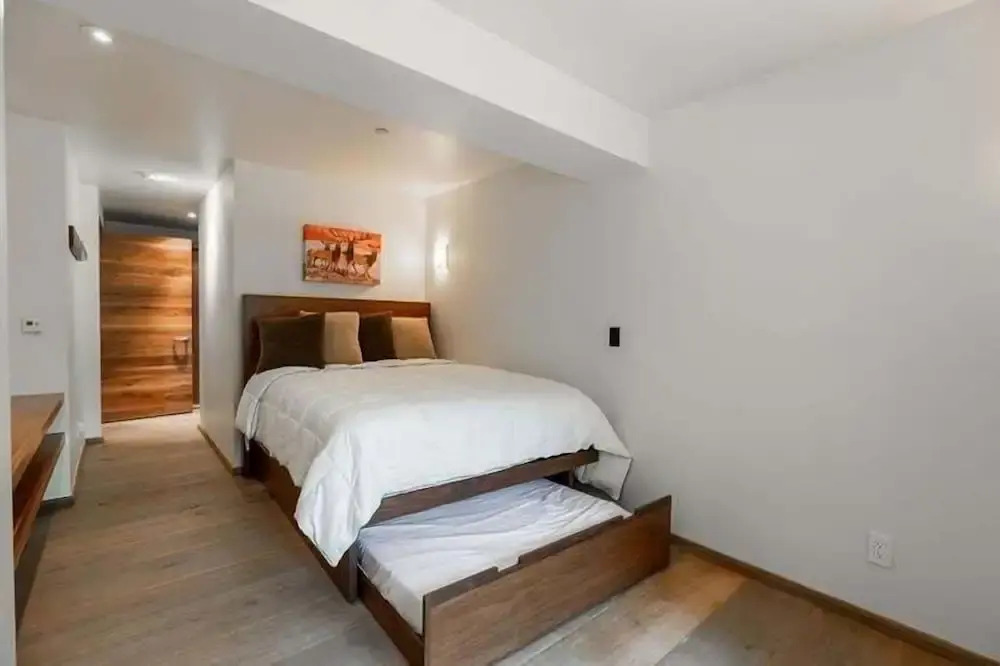 Northwoods Condo Private Ski-In Ski-Out Access to Vail Mountain by RedAwning
