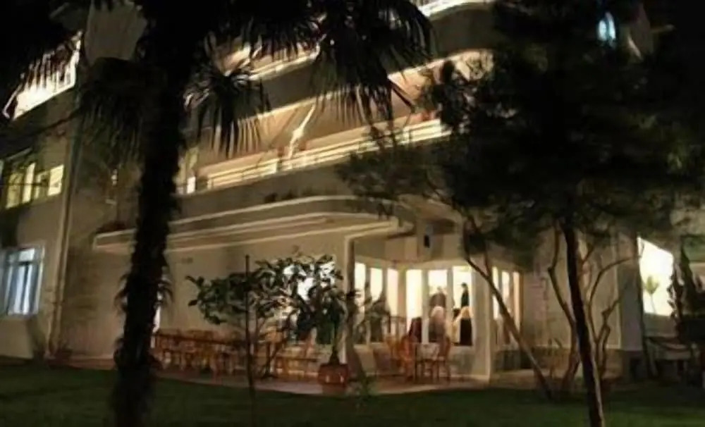 Hotel de Paris