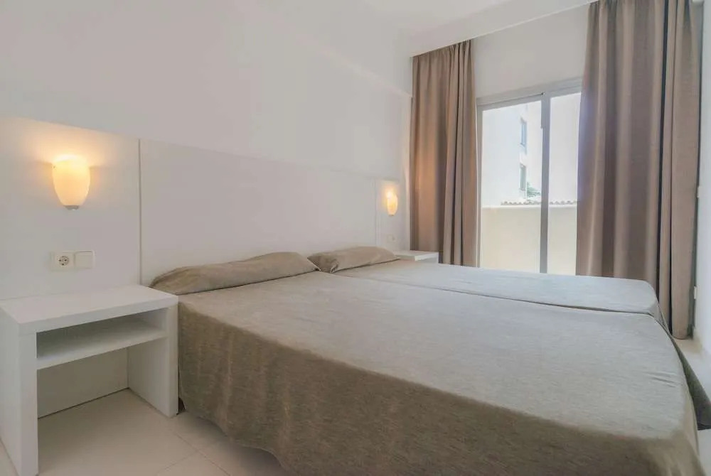 Apartamentos Embat