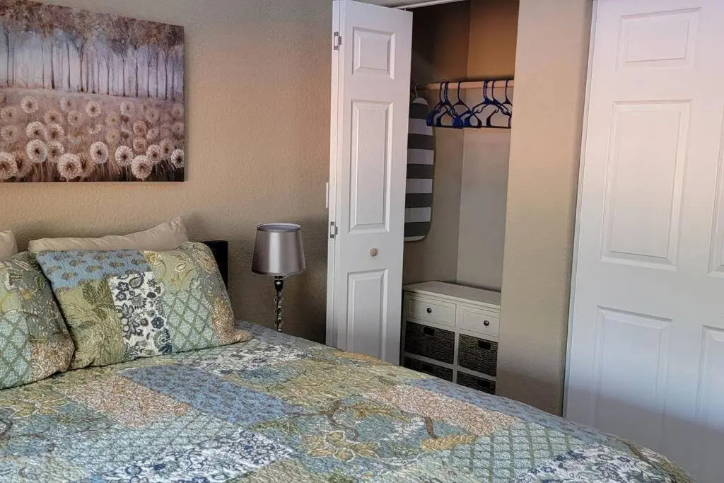 Serene New Build,1 bdrm guesthouse in Red Rock Country in W. Sedona