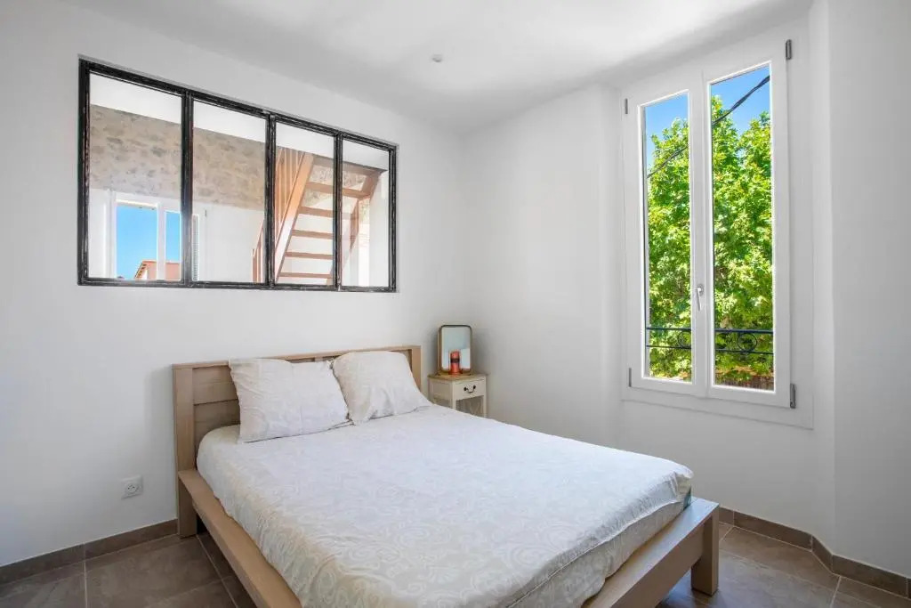 Outstanding AC 2 bedroom with terrace close to beaches - Dodo et Tartine