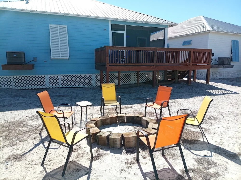Charming Gulf Shores Retreat 3 Bedroom House With Private Entrance