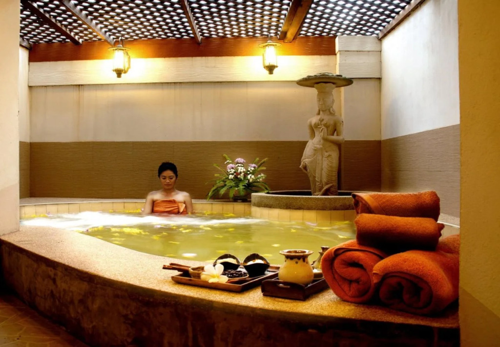 Golden Pine Beach Resort