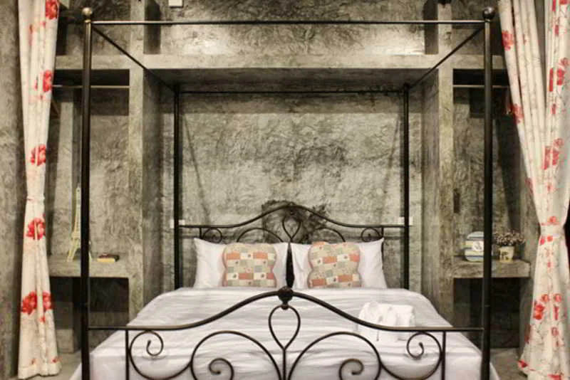 Be My Guest Hip Hotel