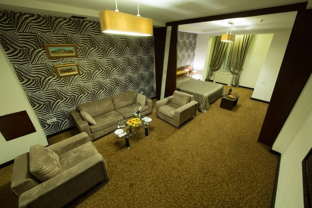 Kaspia Park Hotel