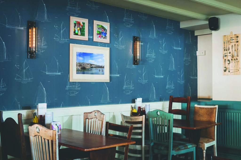 Harbour Inn