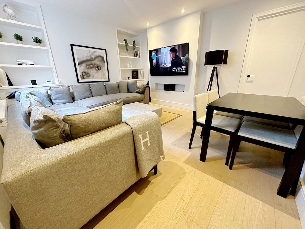 Londwell - Chelsea Garden Flat - Private Oasis