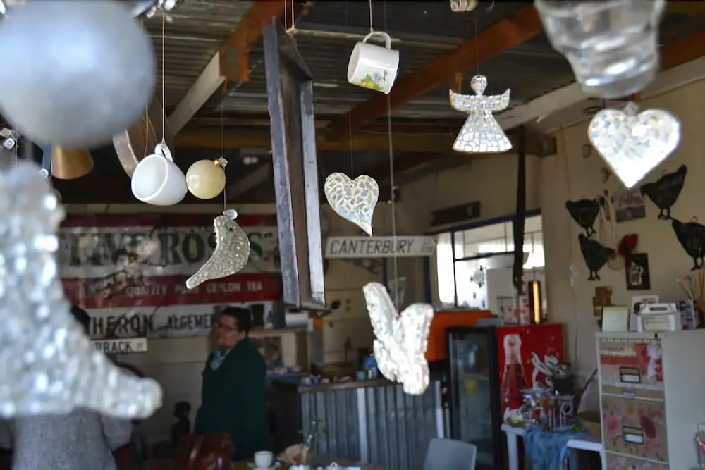 Suzies Coffee Shop Bed and Breakfast
