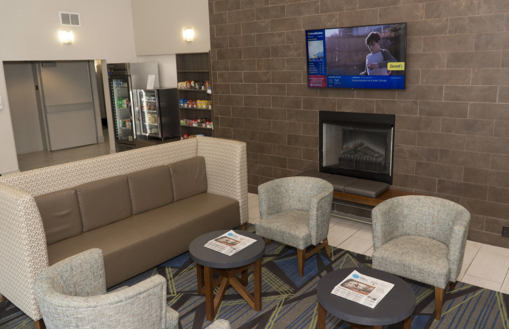 Holiday Inn Express Hotel & Suites Madison by IHG