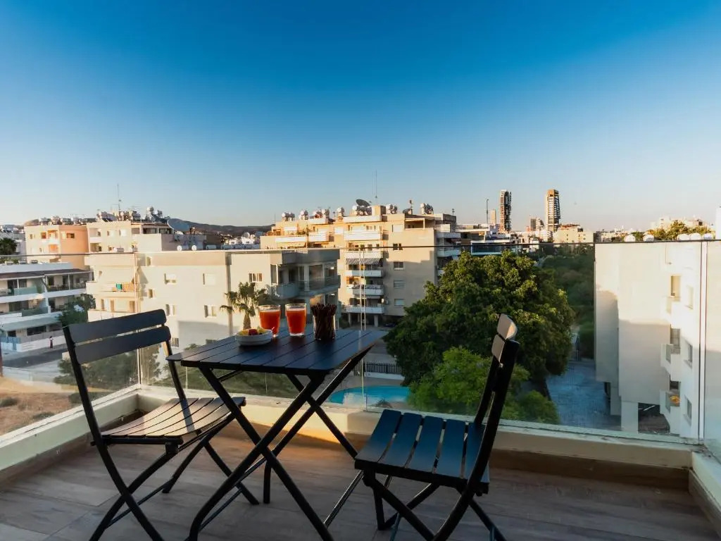 Sanders Crystal 2 Limassol