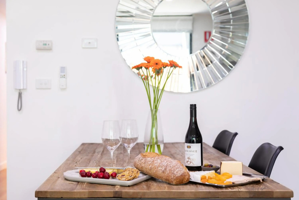 Experience Port Melbourne