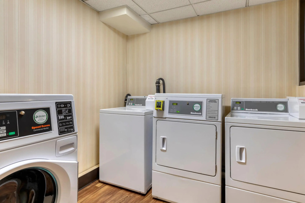 Clarion Hotel Anaheim Resort