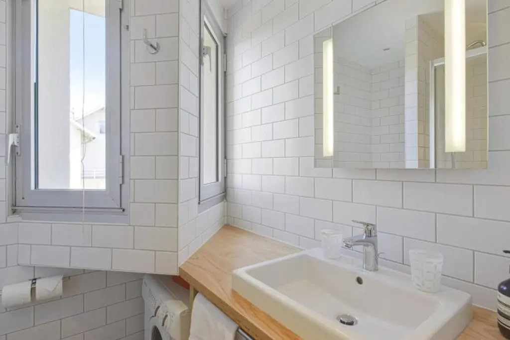 Bright T2 with balcony and sea view in Biarritz