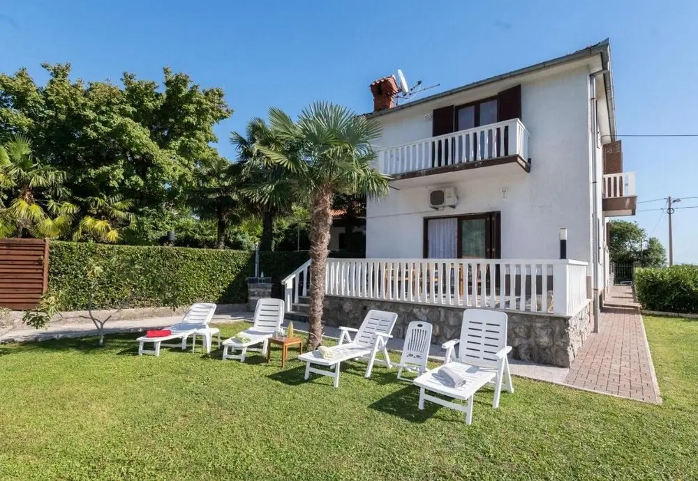 Seaview Apartment Lara