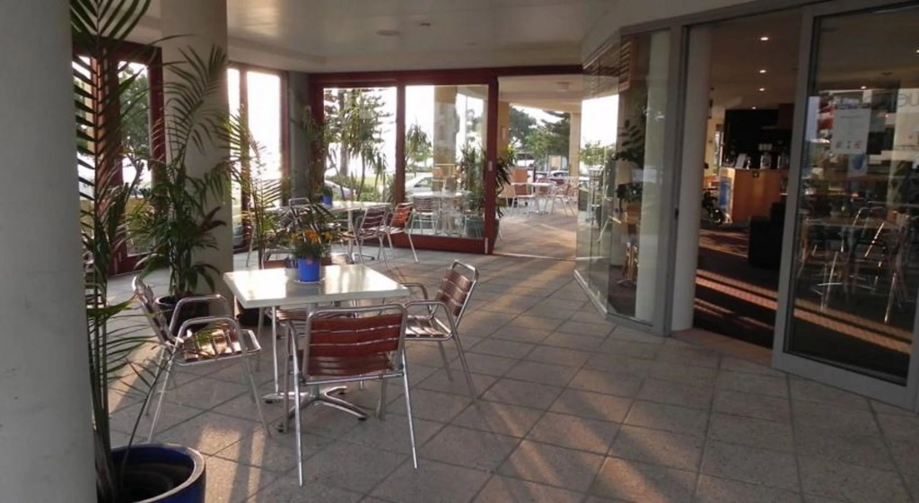 Riverside Apartments & Hotel