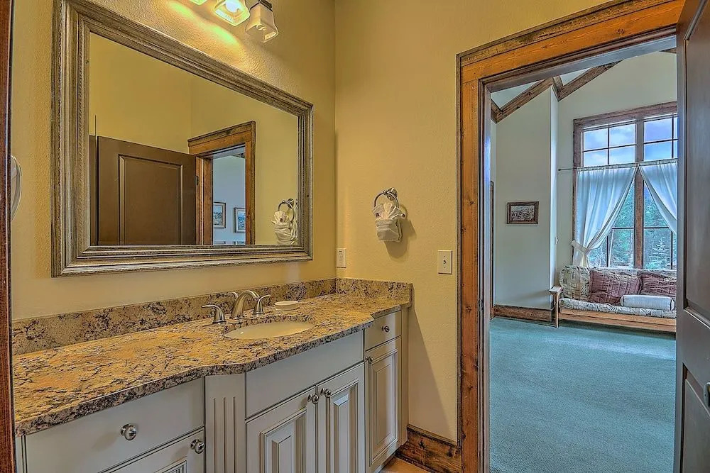 Soda Ridge 1608 - 8 Br Condo