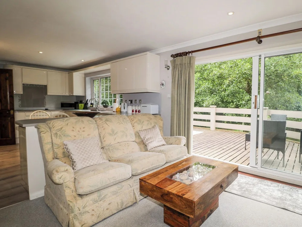 Miswells Cottages - Lake View