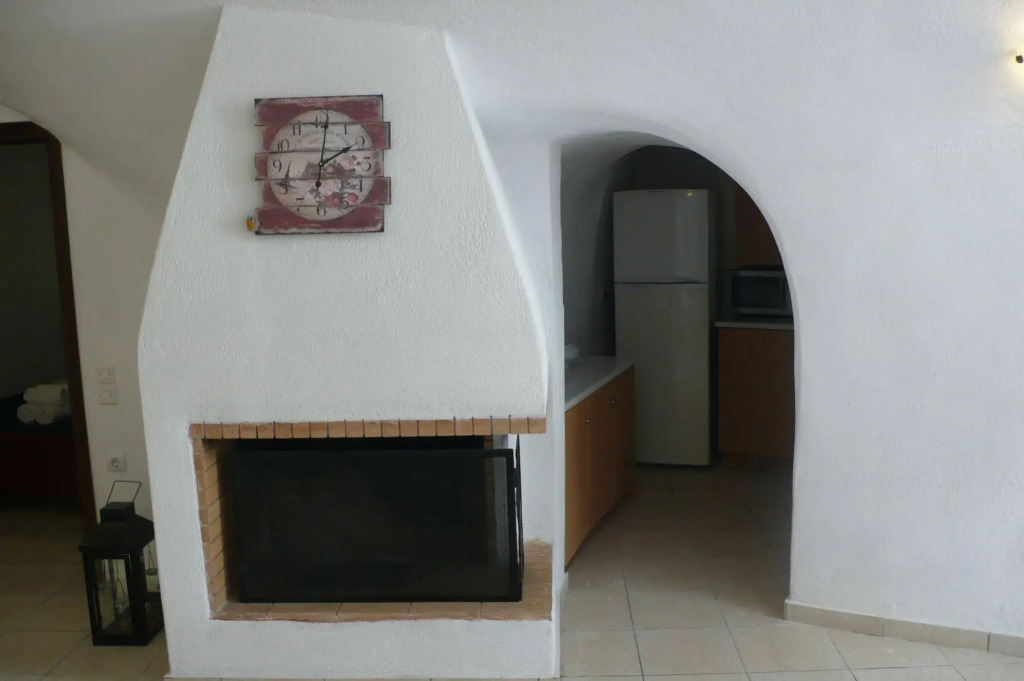 Iridanos Cave House