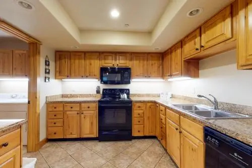 2740 Eagle Ridge Drive Condo