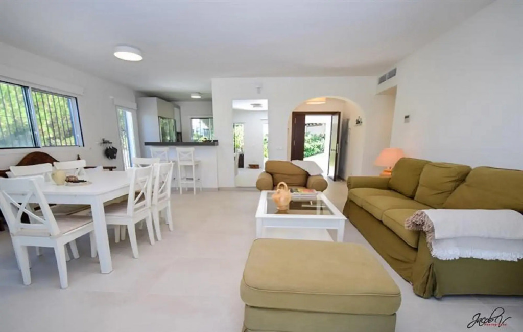 8738 - Great Villa Near Beach & Marbella