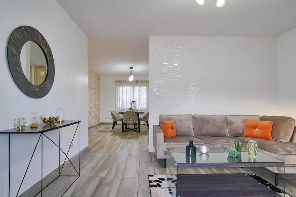 Súper apartamento con piscina