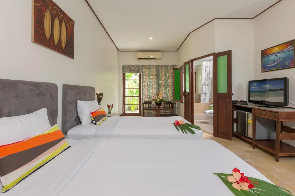 Baan Panwa Resort
