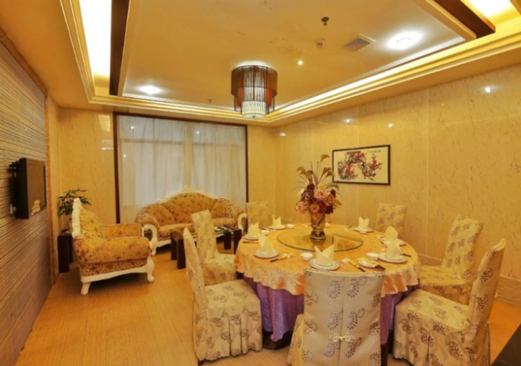 The Charter House Hotel