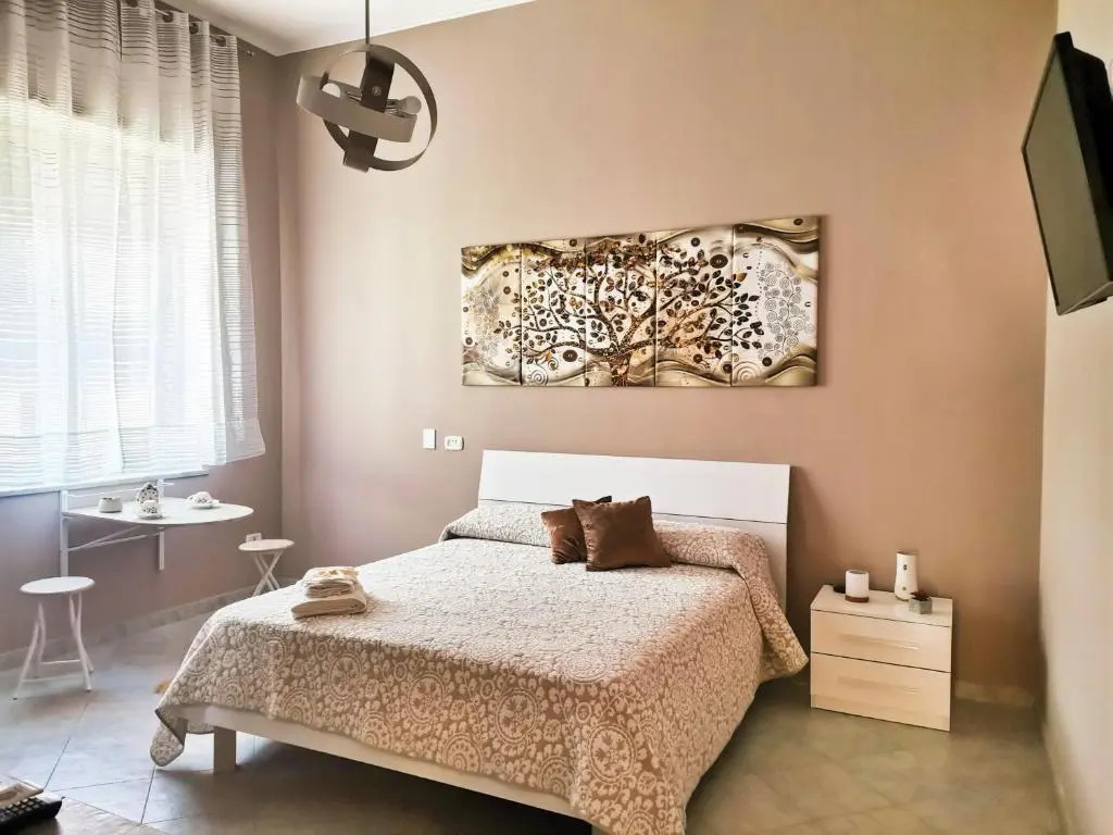 Dale Rooms