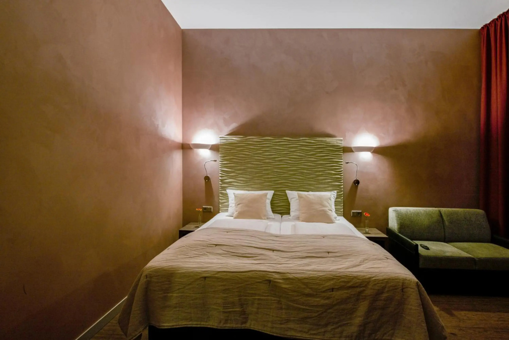 Номер 210, Artim Hotel, Berlin