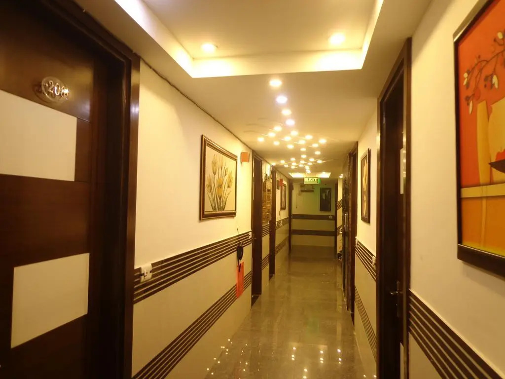 NEW RANOVATED Hotel Station View Opposite New Delhi Railway
