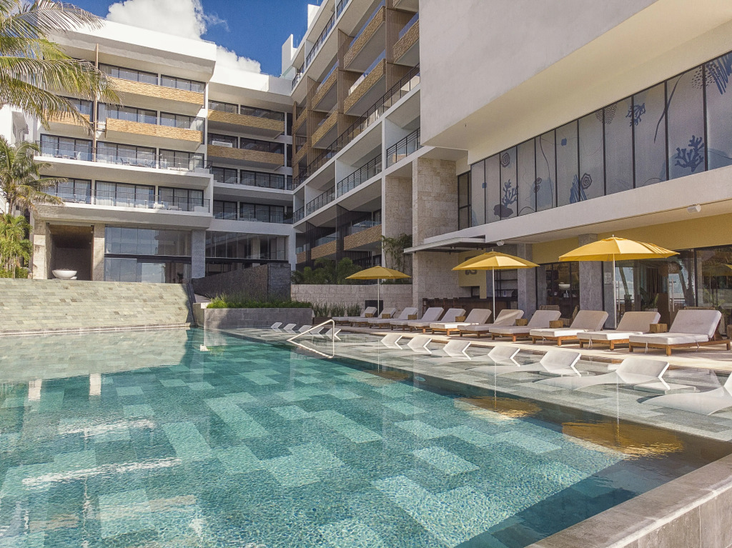 Epic Travelers Ocean Front AlI Inclusive - Puerto Morelos by Go Travel Club