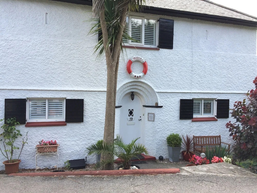 Tredara Bed  Breakfast