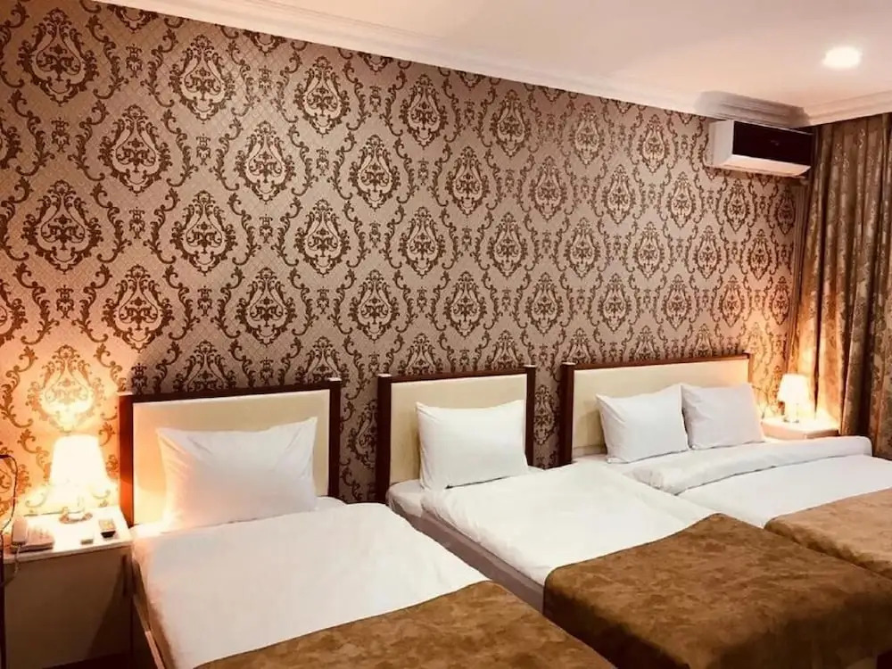 North West Hotel