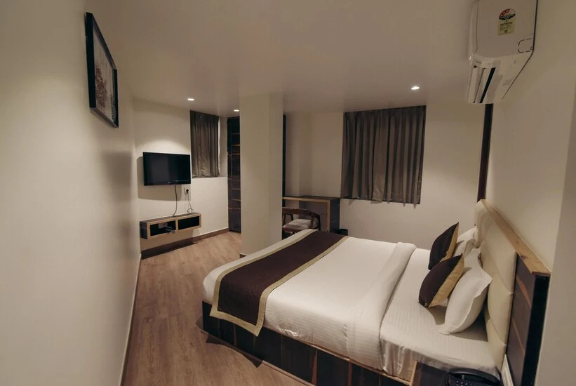 Kaki Hotel & Roof Top Restaurant