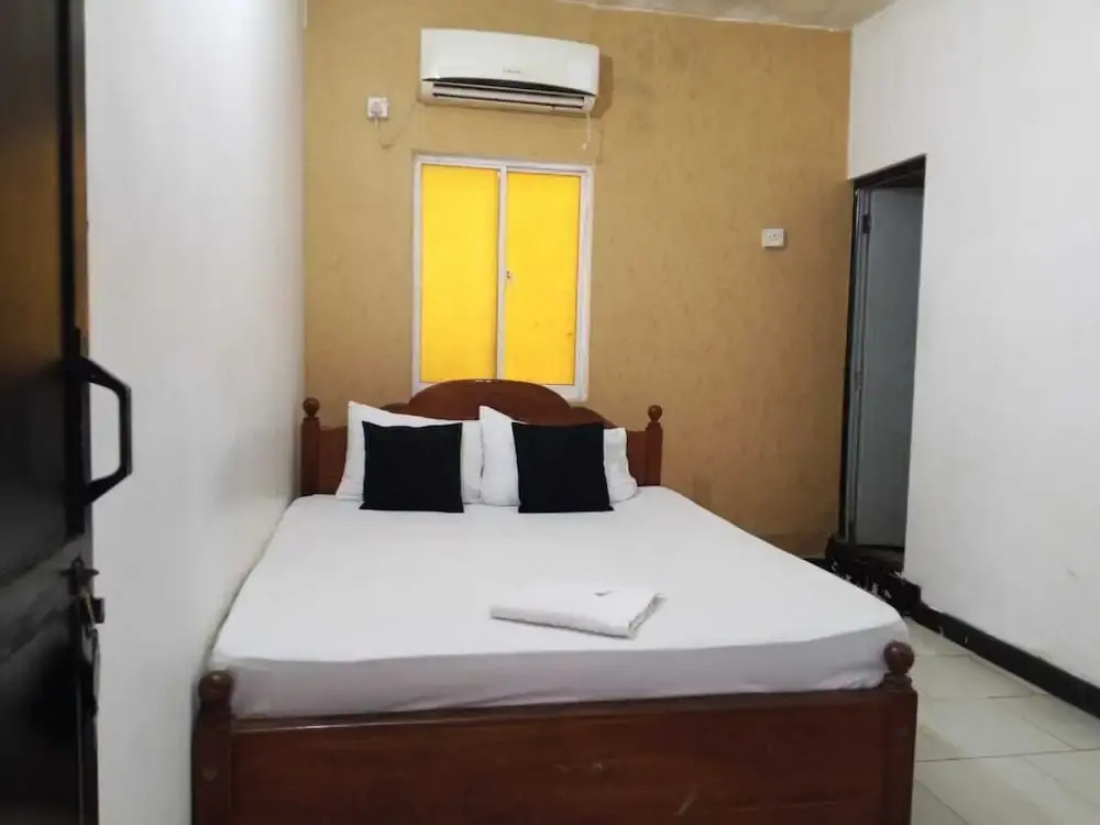 Lavinia Option Beach Inn Colombo
