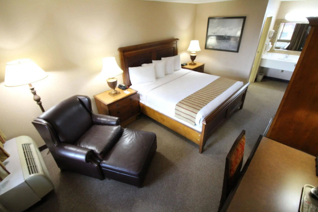 Magnuson Grand Hotel and Conference Center Tyler