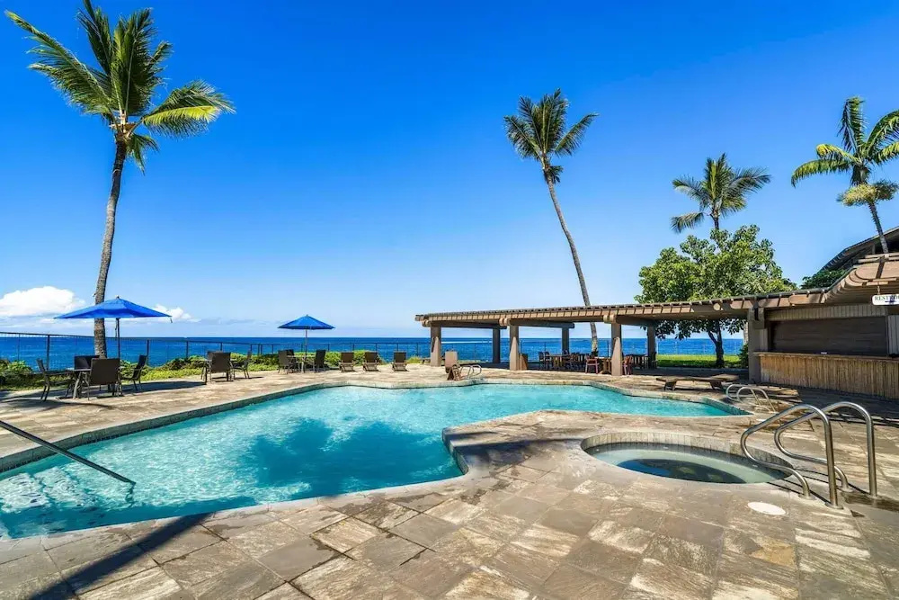 Large 3BR + Loft at Kanaloa Pools, Golf Views & Prime Keauhou Location
