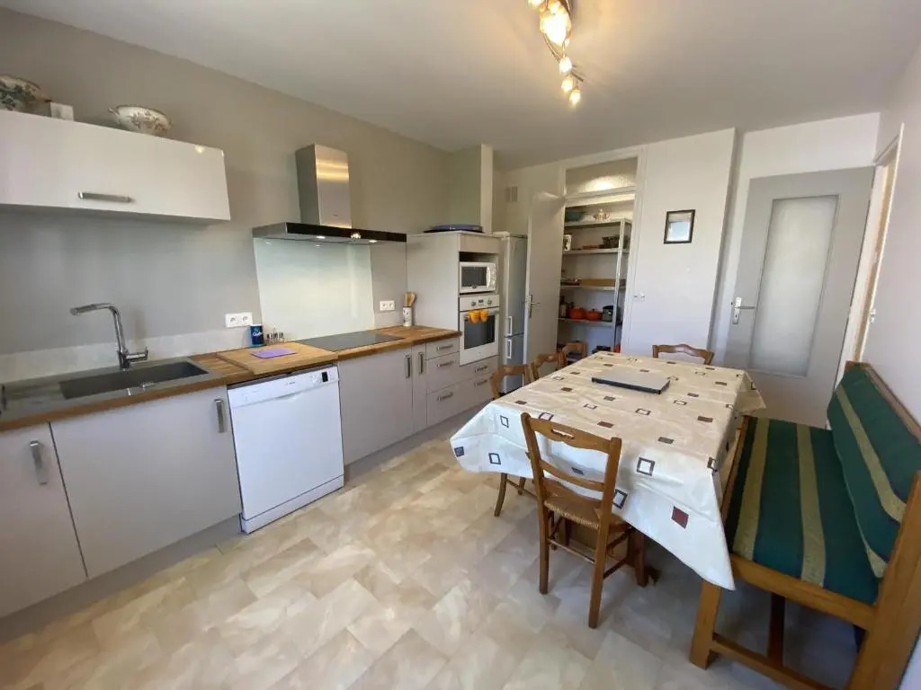 Maison Lorient, 7 pièces, 10 personnes - FR-1-349-152