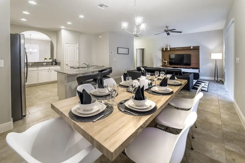 Oakbourne Avenue 5369