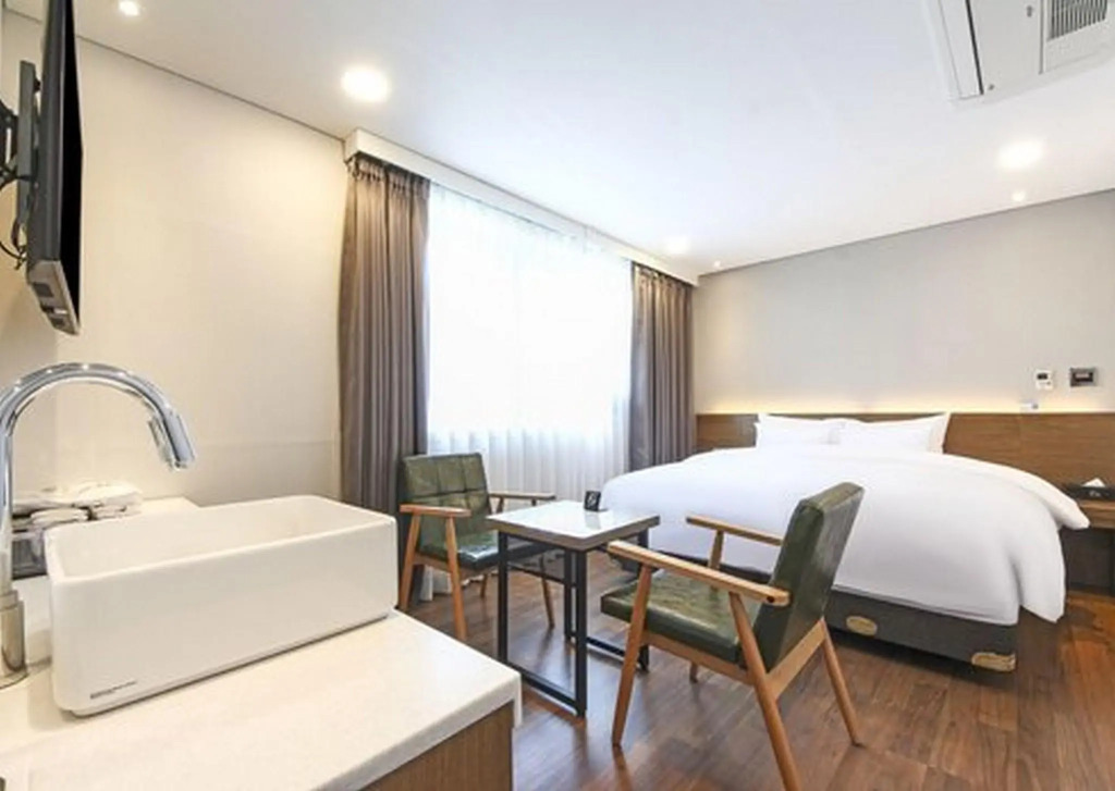 Anyang CNC Hotel
