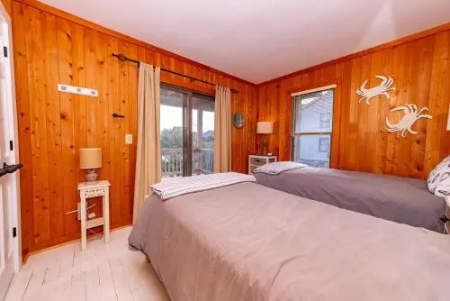 Duck Diamond - Sanderling, Ocean View, 95 Yds to Beach, Hot Tub, Sauna, Community Pool