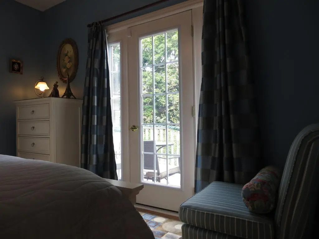 Redwood Bed and Breakfast