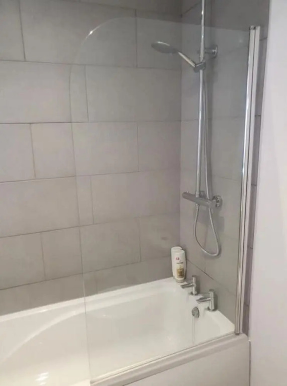 Townhouse @ 11 Nicholls Street Stoke
