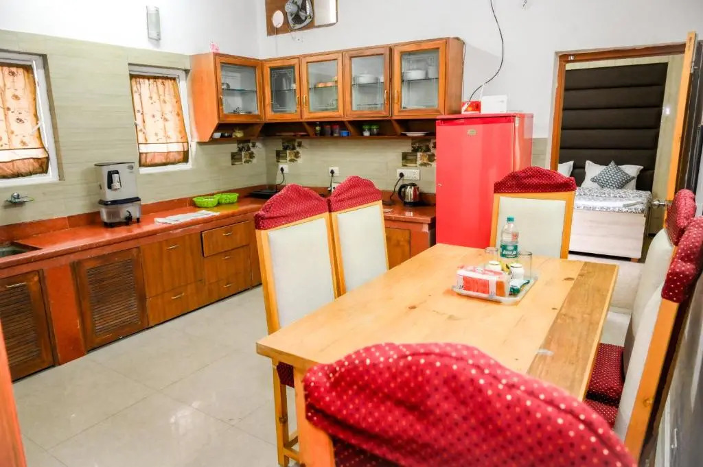 3 Bedroom Condo Mussoorie - TV/WIFI/Heater
