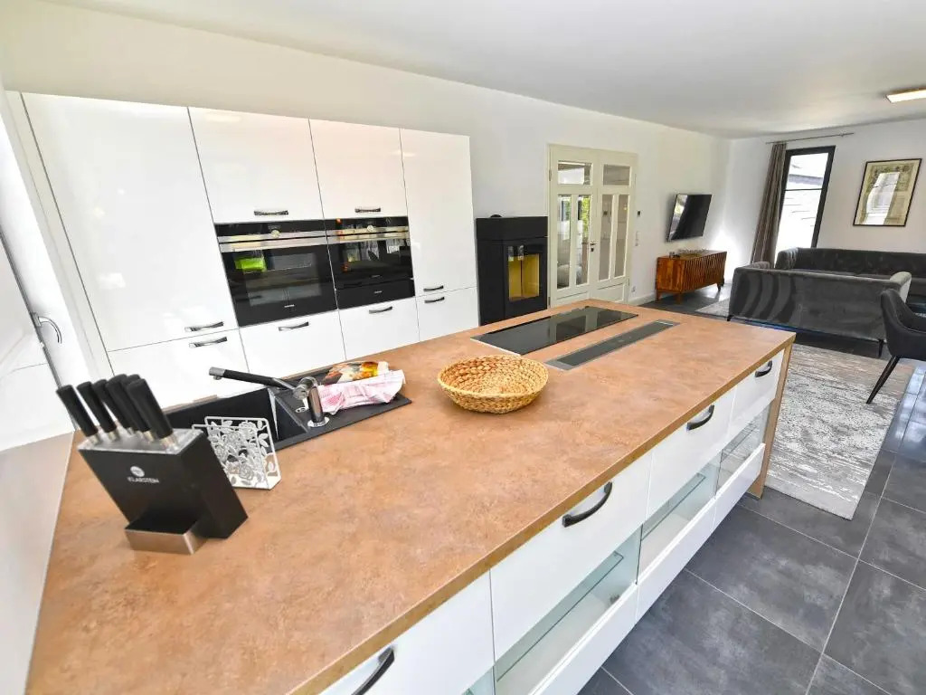 Villa LEVANTE in Binz - Penthouse mit Kamin, Sauna, Seeblick