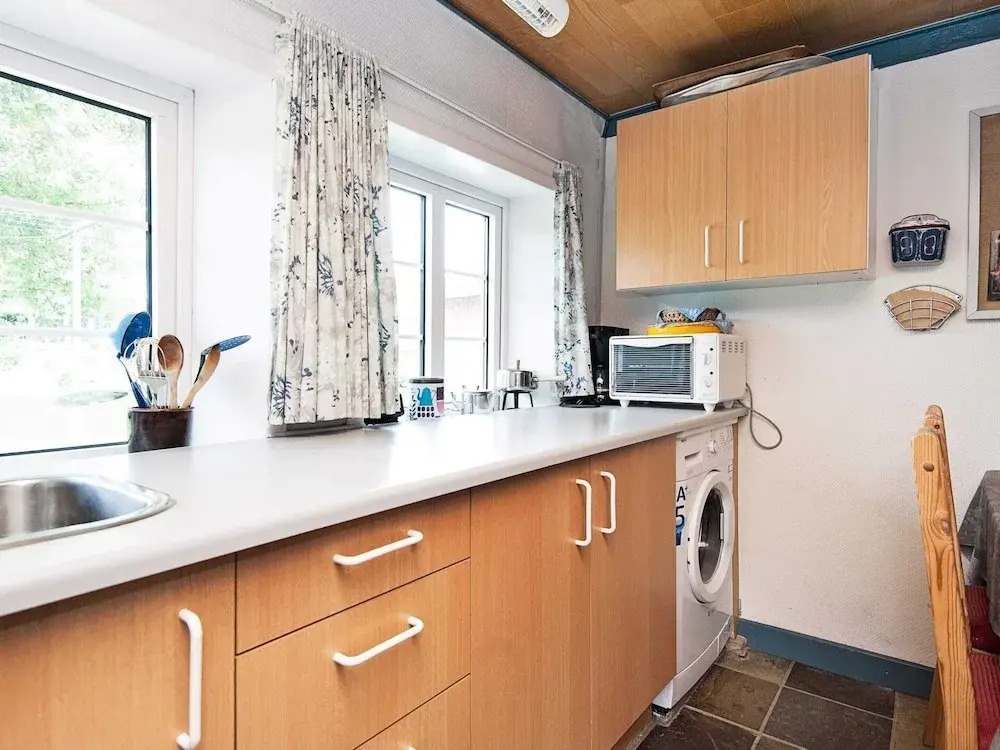 Vintage Holiday Home in Bredebro near Sea