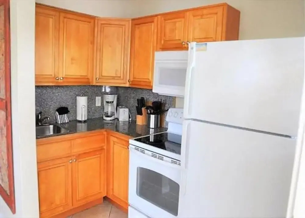 Coconut Grove Beach Resort Suite 5 to 8