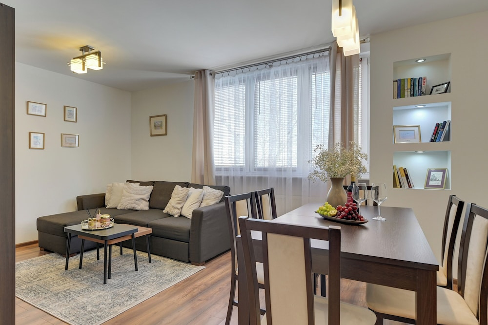 Piastowska near the Jelitkowo Beach & Reagan Park by Downtown Apartments