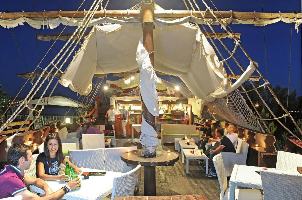 hotel baja romantica